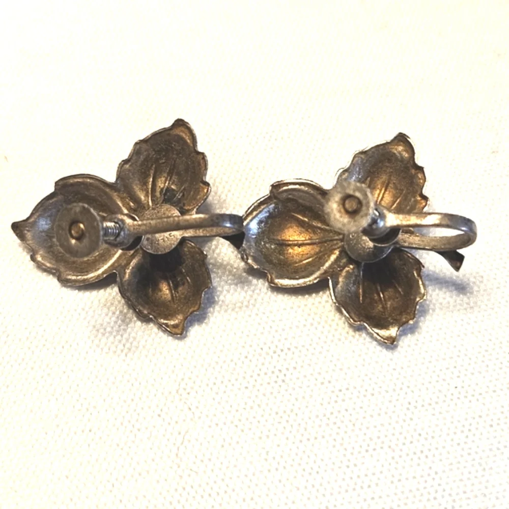 Vintage Sterling Silver with Blue Rhinestone Leaf Screw Back Earrings